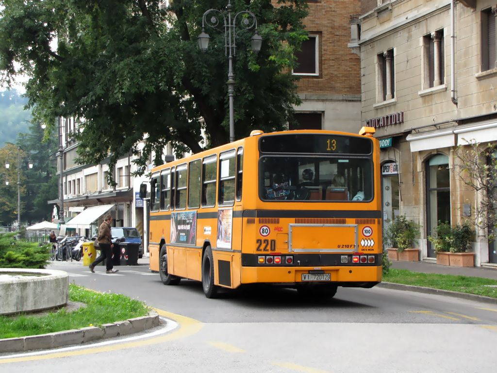 Италия, Inbus U210FT-N № 220