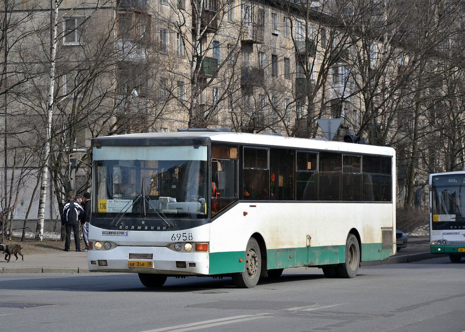 Санкт-Петербург, Волжанин-5270-10-05 № 6958