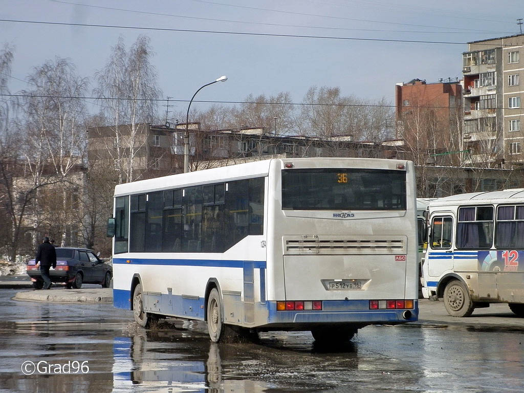 Свердловская область, НефАЗ-5299-20-32 № 1284