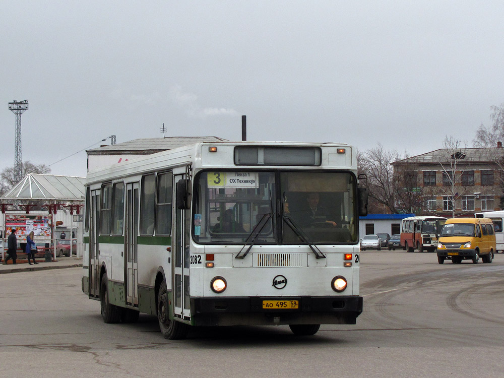 Penza region, LiAZ-5256.40 № 2082