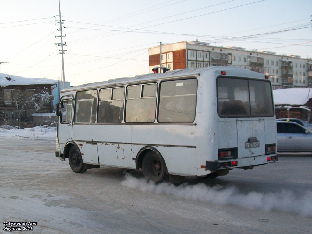 Саха (Якутия), ПАЗ-3205 (00) № О 107 ЕУ 14