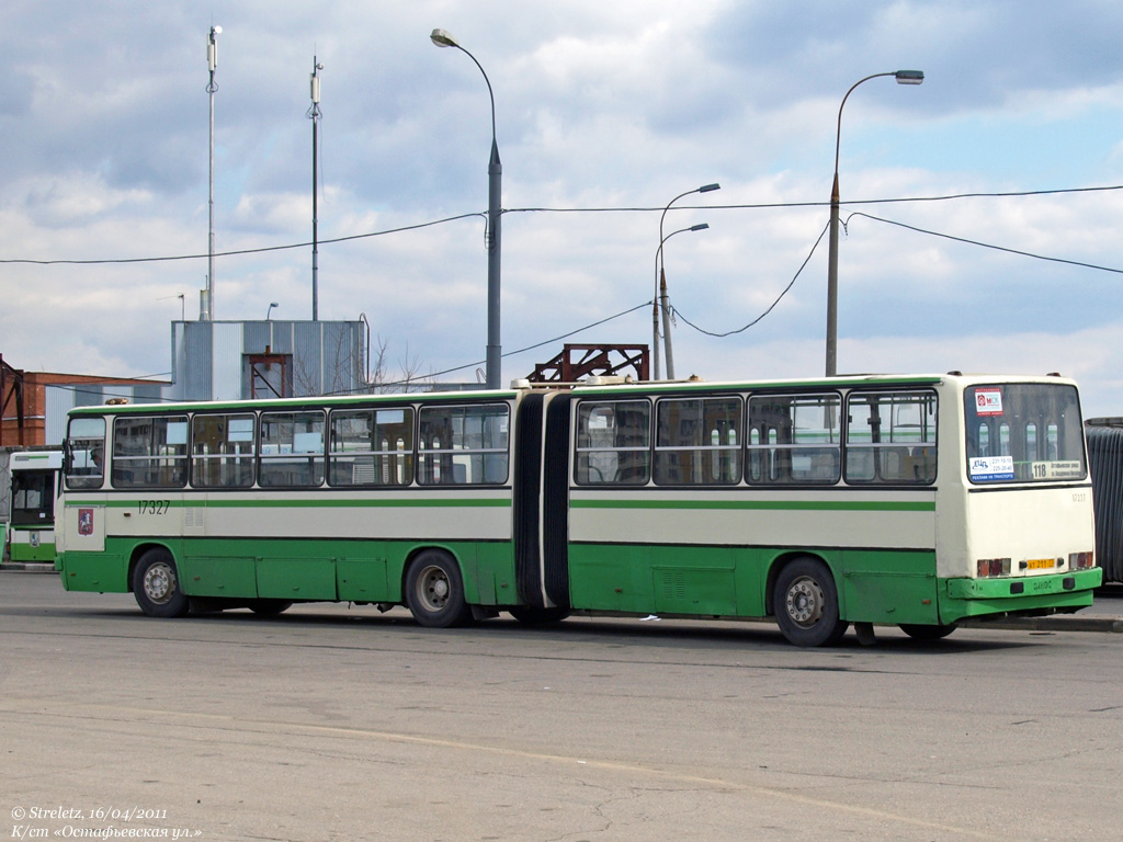 Moskva, Ikarus 280.33M č. 17327