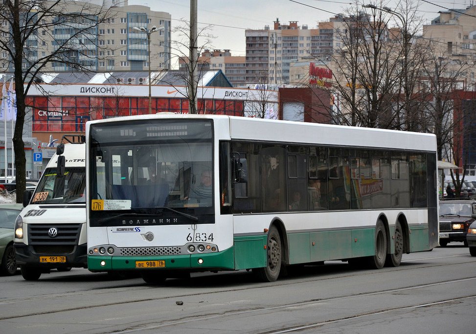 Sankt Petersburg, Volgabus-6270.06 