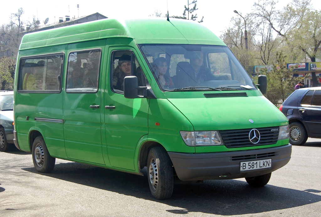 Алматинская область, Mercedes-Benz Sprinter № B 581 LKN — Фото ...