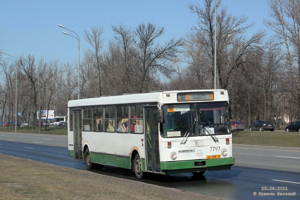 Санкт-Петербург, ЛиАЗ-5256.00-11 № 7797