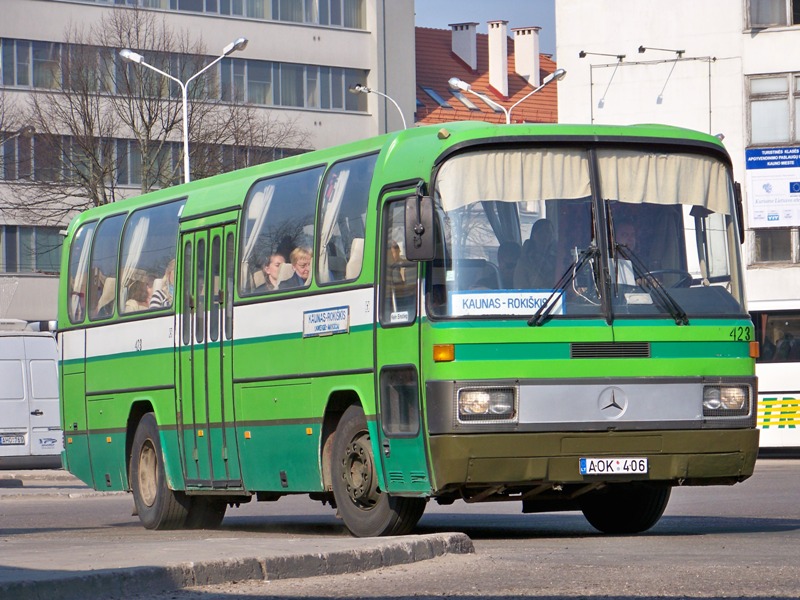 Литва, Mercedes-Benz O303-11ÜHE № 423