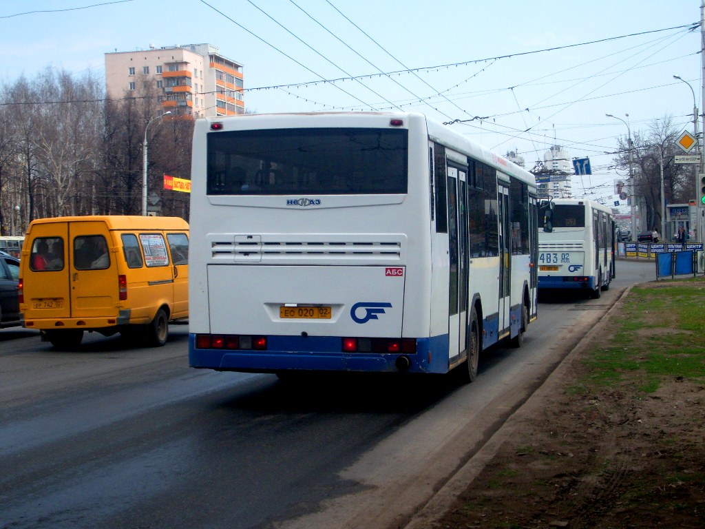 Bashkortostan, NefAZ-5299-20-32 Nr. 0300