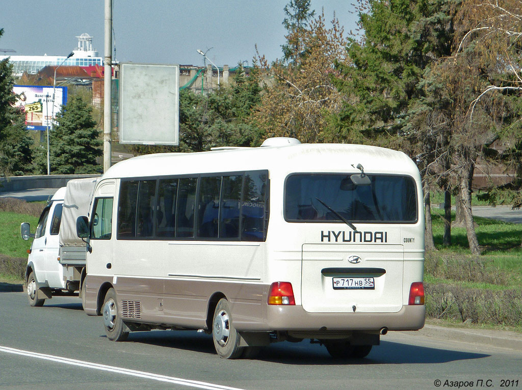 Омская область, Hyundai County Deluxe № Р 717 НВ 55