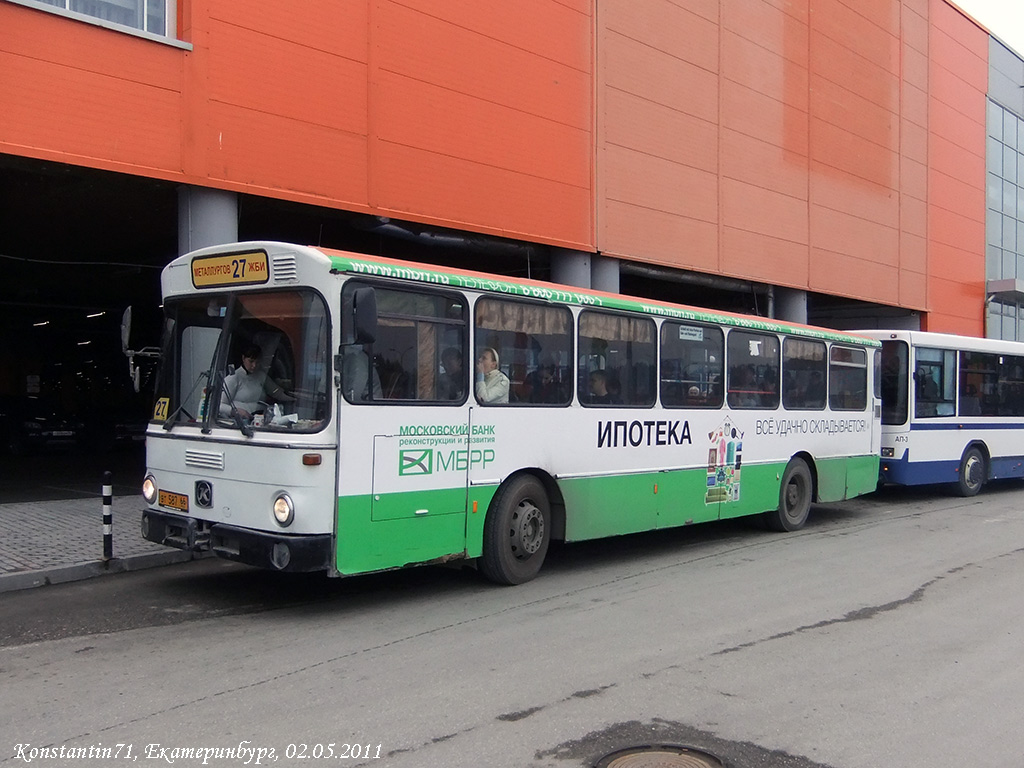 Свердловская область, Mercedes-Benz O305 № ВТ 587 66