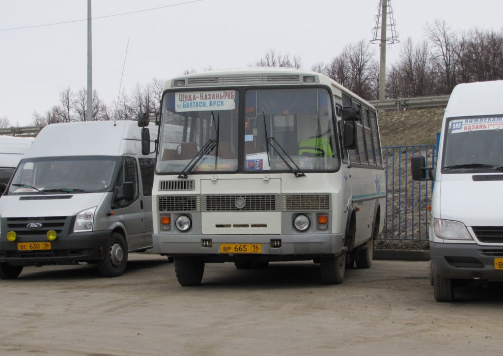 Татарстан, ПАЗ-32053 № ВР 665 16; Татарстан, Нижегородец-222700  (Ford Transit) № ВС 630 16