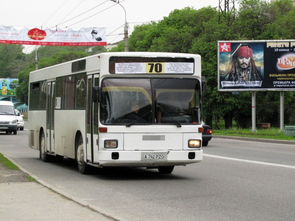 Алматы, MAN 791 SL202 № A 742 PZO