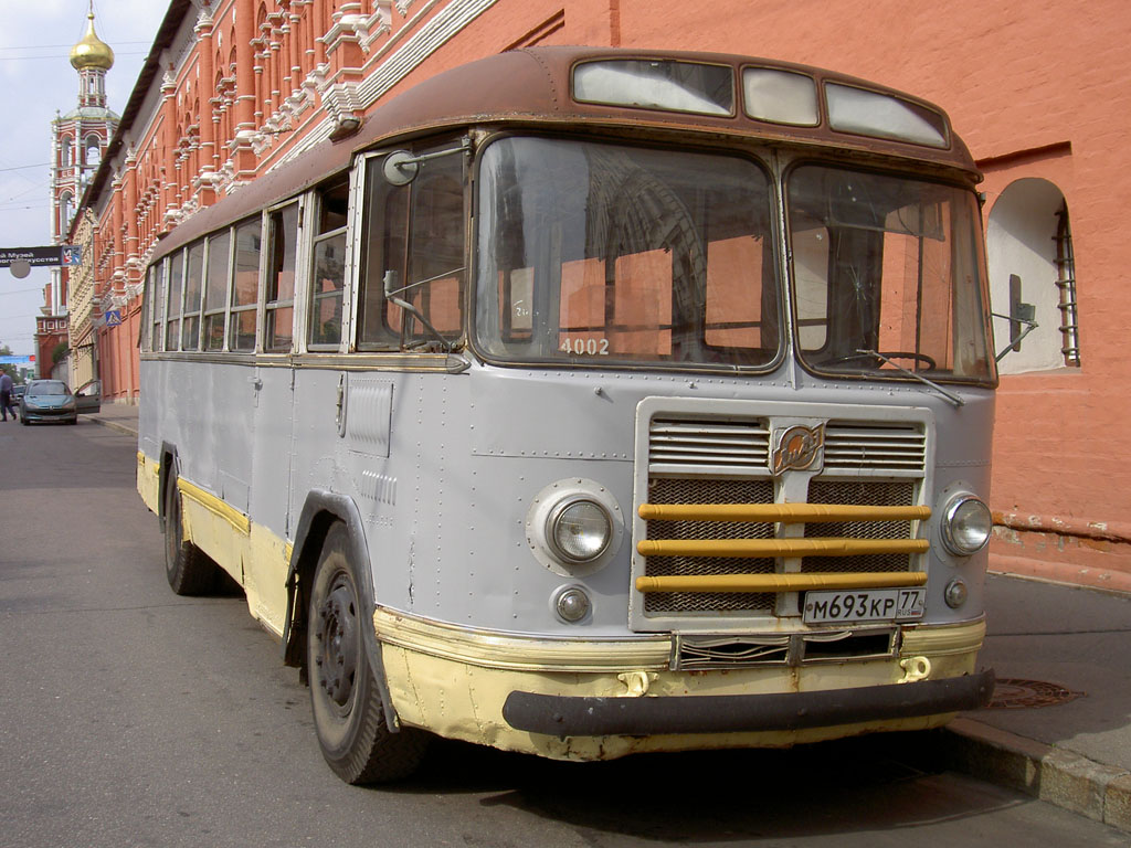 Maskava, ZiL-158V № М 693 КР 77