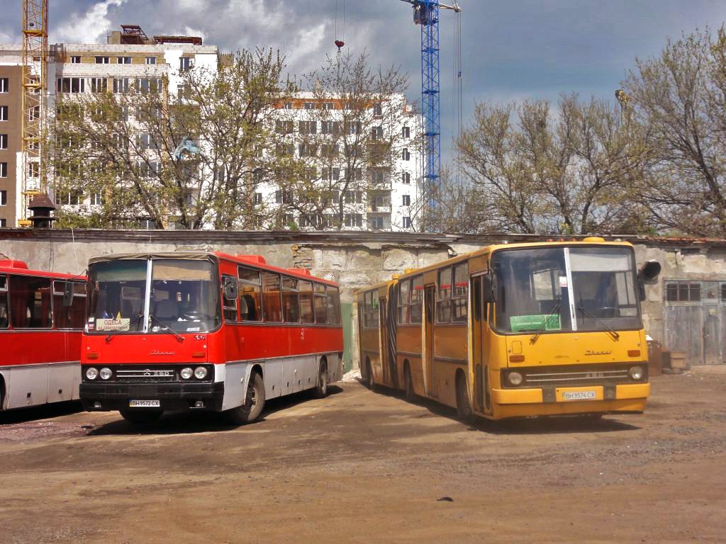 Одесская область, Ikarus 250.93 № 554; Одесская область, Ikarus 280.33 № 152