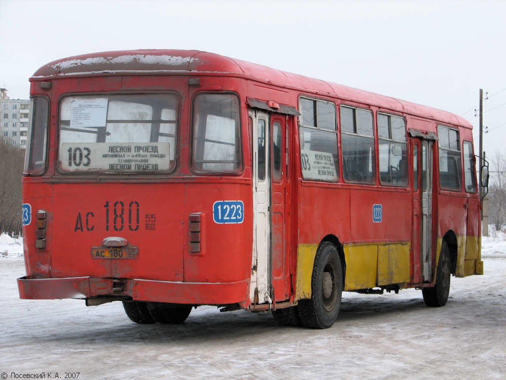 Omsk region, LiAZ-677M Nr. 1223