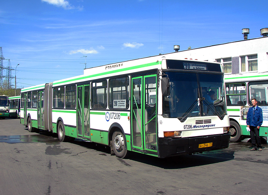 Москва, Ikarus 435.17 № 07206
