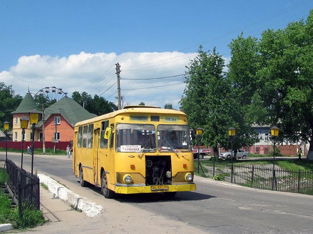 Брянская область, ЛиАЗ-677М № АЕ 337 32