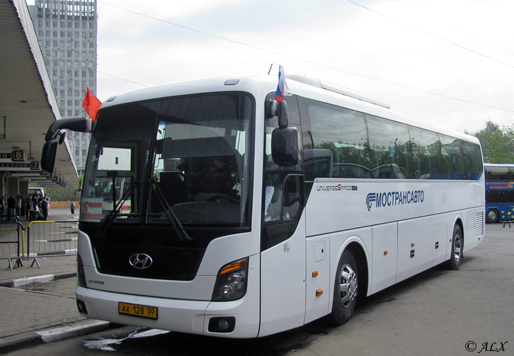 Московская область, Hyundai Universe Space Luxury № АХ 128 50