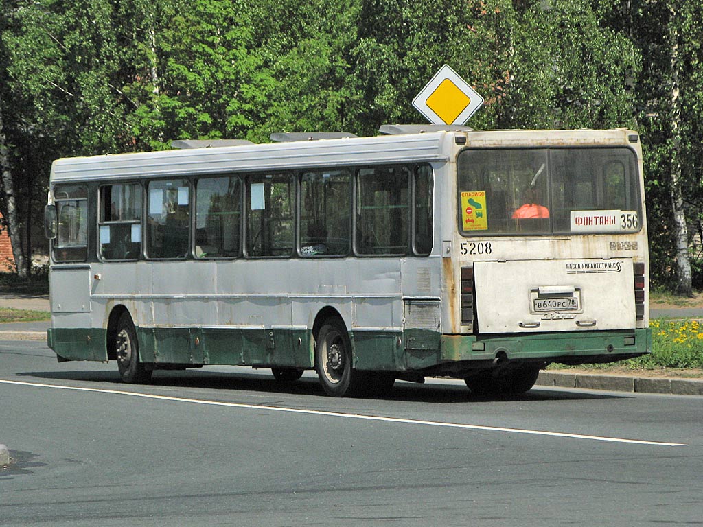 Санкт-Петербург, ЛиАЗ-5256.25 № 5208