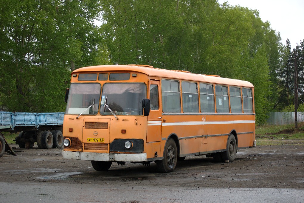 Omsk region, LiAZ-677M č. 14
