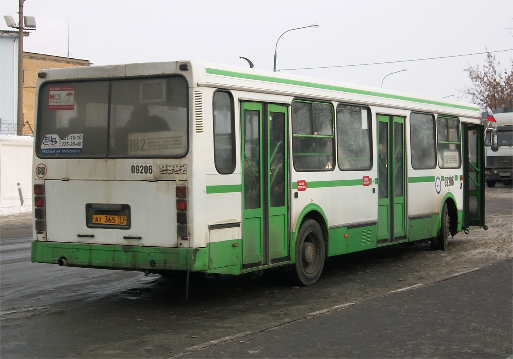 Москва, ЛиАЗ-5256.25 № 09206