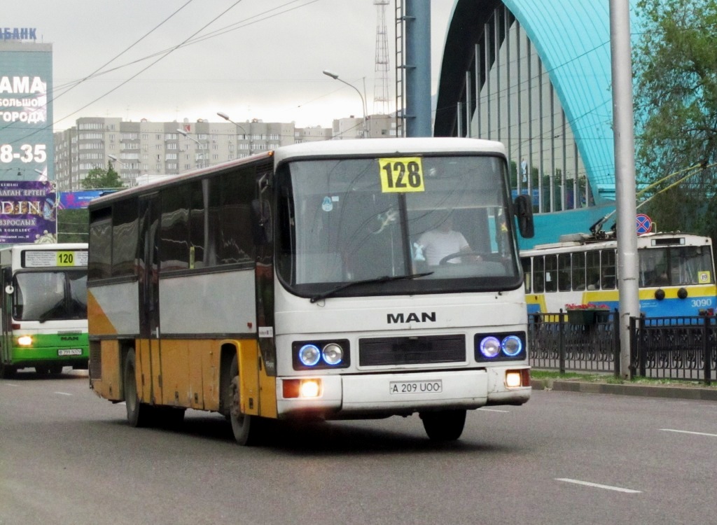 Алматы, MAN 893 ÜL292 № A 209 UOO