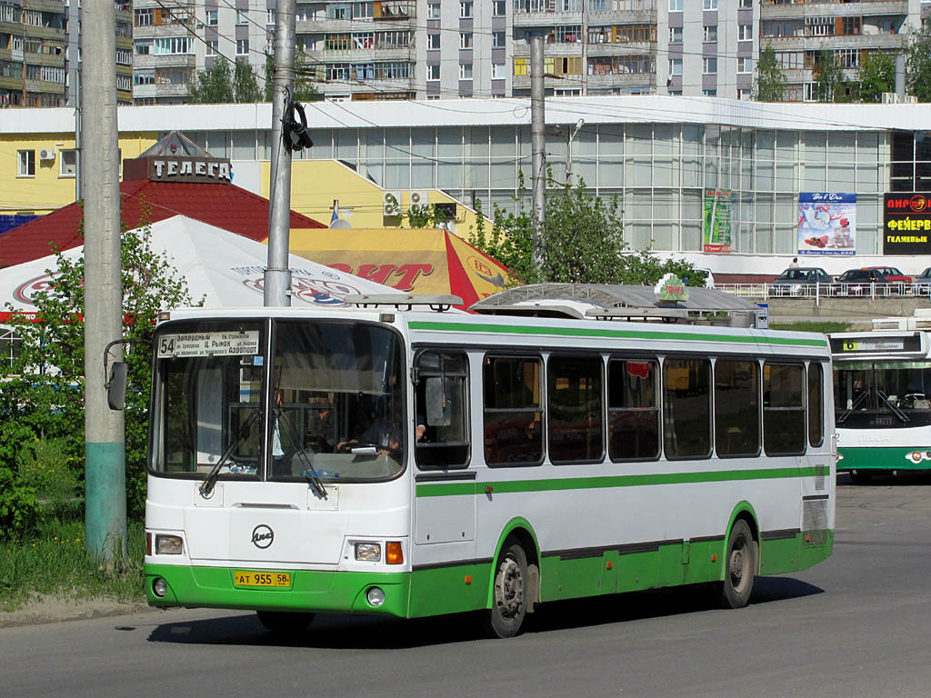 Penza region, LiAZ-5256.45 # АТ 955 58