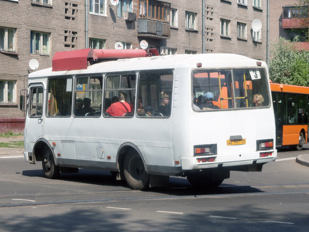 Вологодская область, ПАЗ-32054 № АЕ 941 35; Вологодская область, Scania OmniLink I (Скания-Питер) № АК 015 35