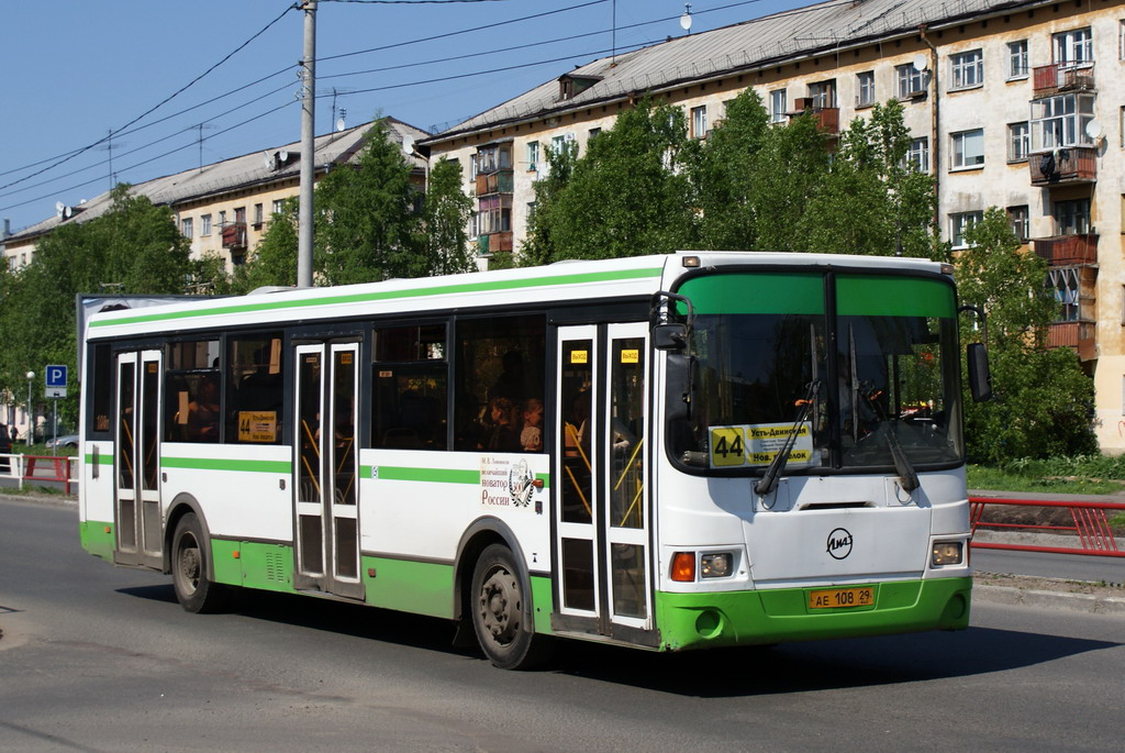 Архангельск транспорт. Автобус ЛИАЗ 5256 Архангельск. Автобус ЛИАЗ В Архангельске. ЛИАЗ 5256.36-01 Киров. Автобус 104 ЛИАЗ Архангельск.