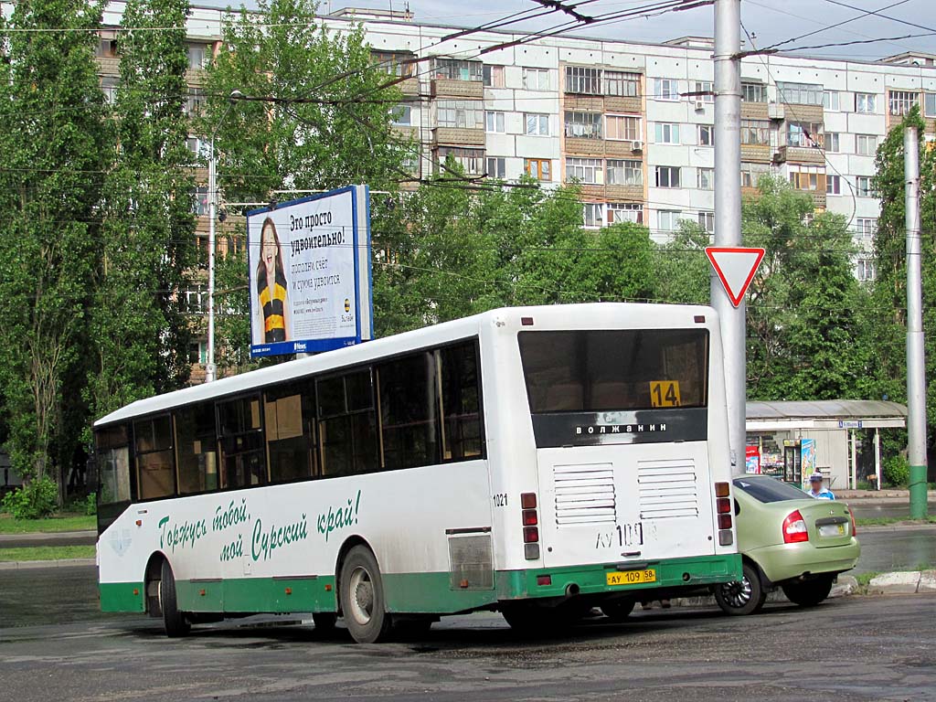 Пензенская область, Волжанин-5270-10-04 № 1021