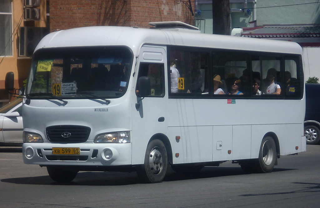 Ростовская область, Hyundai County LWB C11 (ТагАЗ) № КВ 599 61