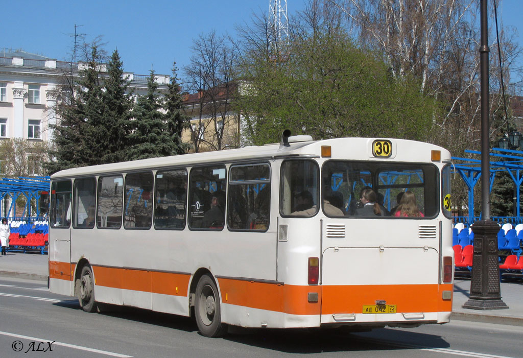 Тюменская область, Mercedes-Benz O305 № АЕ 042 72