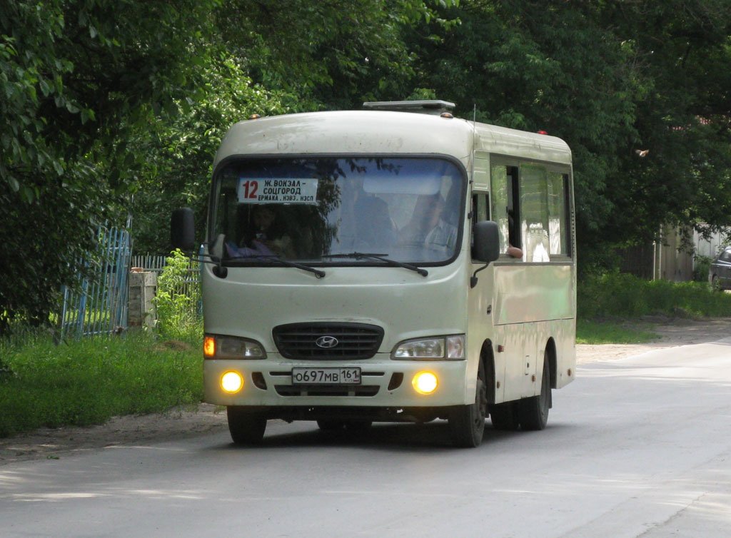 Ростовская область, Hyundai County SWB C08 (РЗГА) № О 697 МВ 161