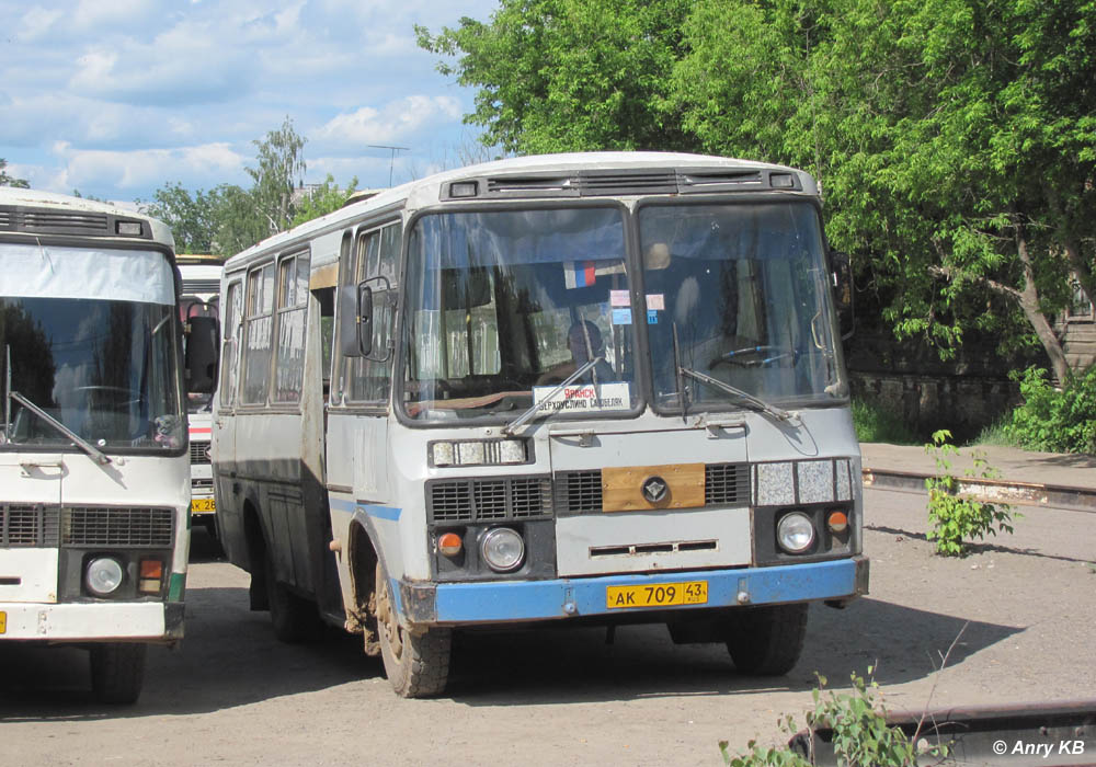 Кировская область, ПАЗ-3205-110 № АК 709 43