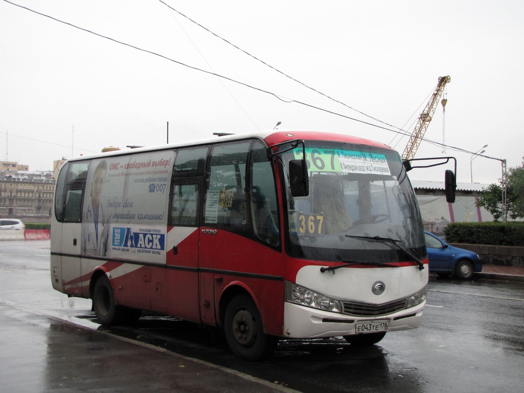 Санкт-Петербург, Yutong ZK6737D № Е 043 ТЕ 178