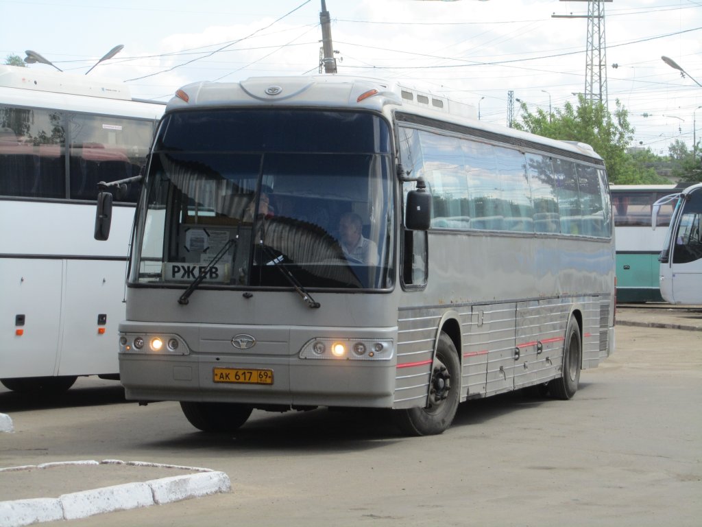 Тверская область, Daewoo BH120F Royal Cruiser № АК 617 69; Тверская область — Тверской автовокзал