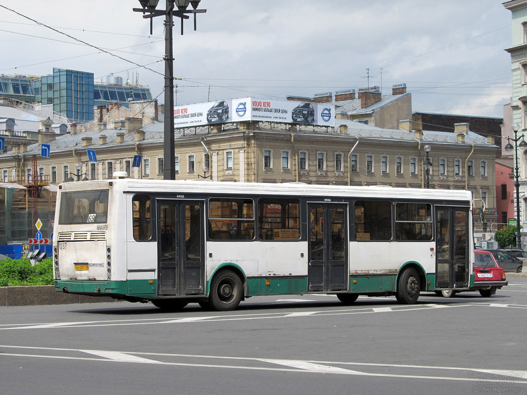 Санкт-Петербург, ЛиАЗ-5256.25 № 1237