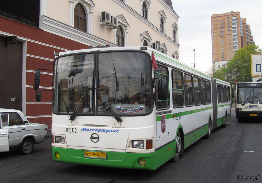 Москва, ЛиАЗ-6212.01 № 10562