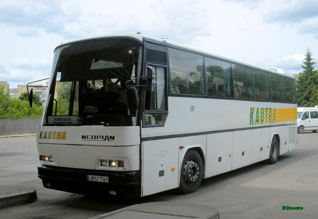 Литва, Neoplan N316SHD Transliner № 111