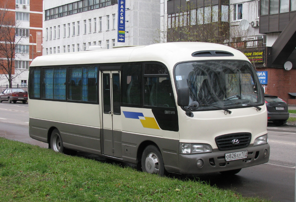 Москва, Hyundai County Deluxe № О 826 ХУ 177