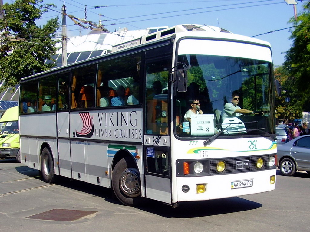 Киев, Van Hool T812 Alizée № AA 5944 BC