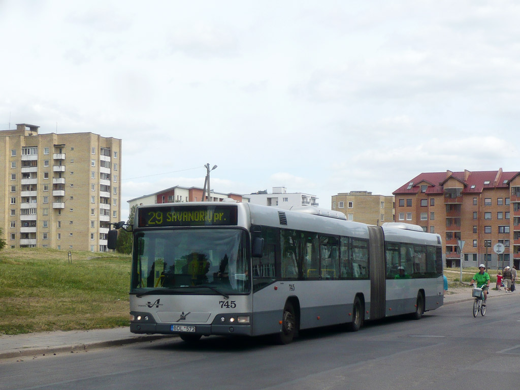 Литва, Volvo 7700A № 745