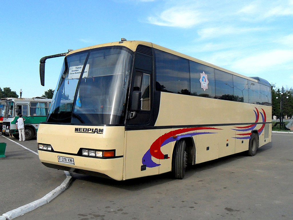 Восточно-Казахстанская область, Neoplan N316SHD Transliner № F 218 KW