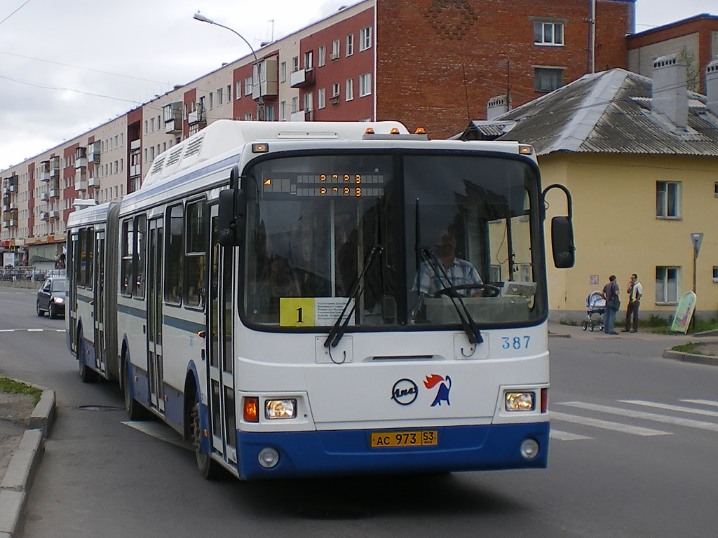 Novgorod region, LiAZ-6212.70 Nr. 387