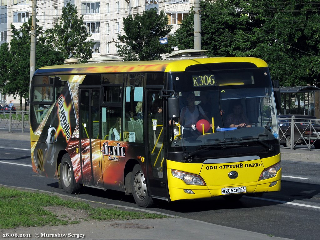 Санкт-Петербург, Yutong ZK6852HG № В 206 АР 178