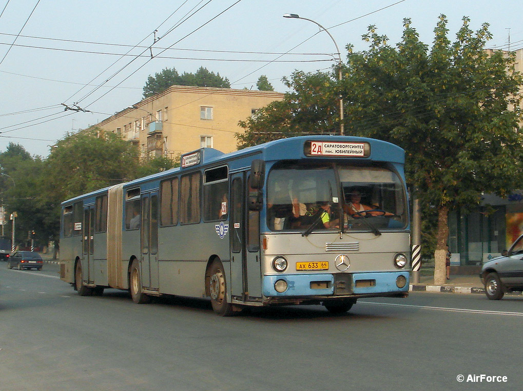 Саратовская область, Mercedes-Benz O305G № АХ 633 64