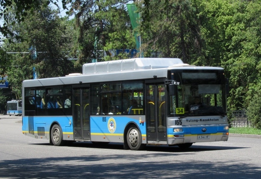 Алматы, Yutong ZK6120HGM № 165