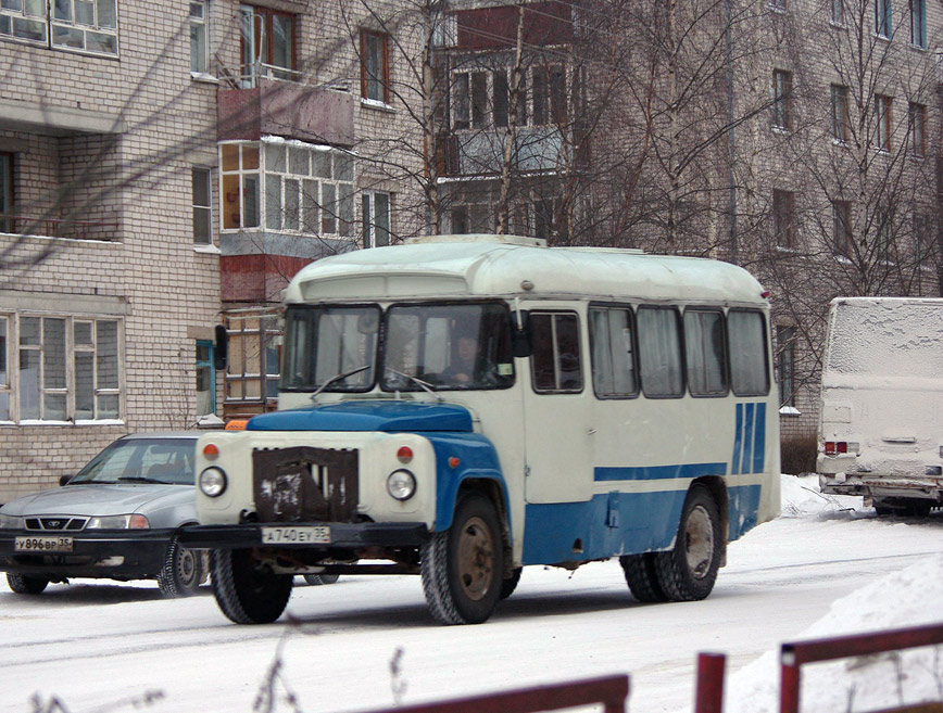 Вологодская область, КАвЗ-3271 № А 740 ЕУ 35