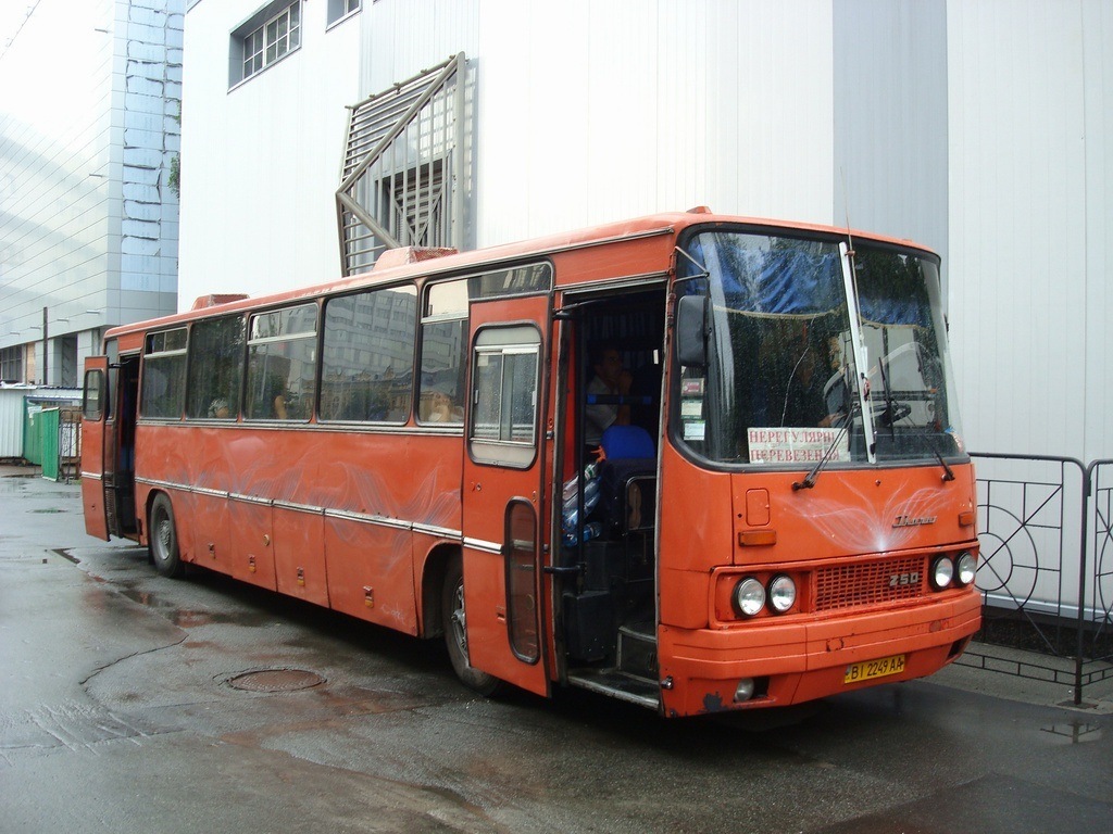 Полтавская область, Ikarus 250.93 № BI 2249 AA