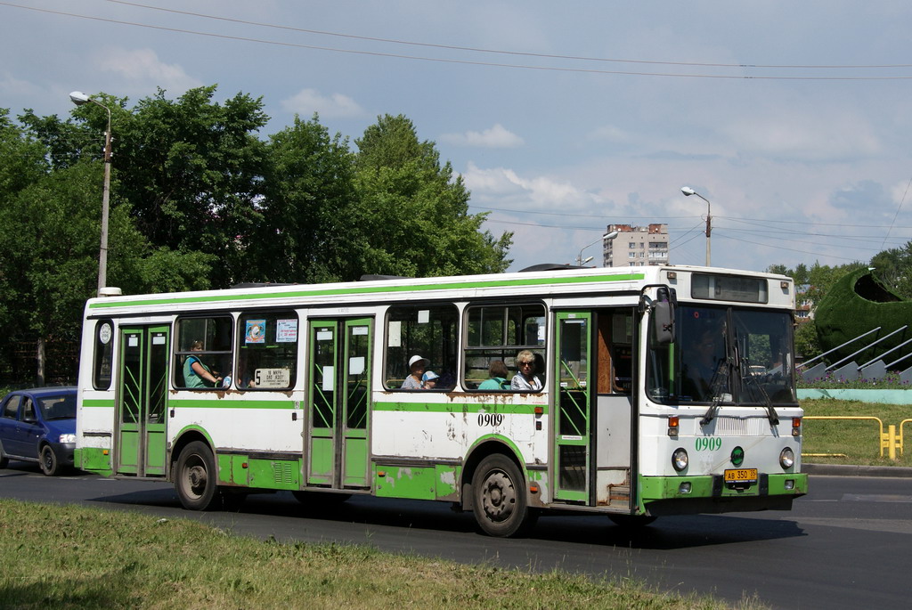 Вологодская область, ЛиАЗ-5256.25 № 0909