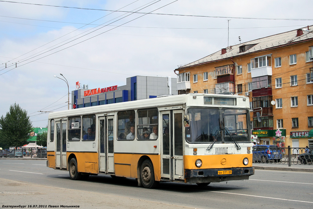 Свердловская область, ЛиАЗ-5256.00 № 196